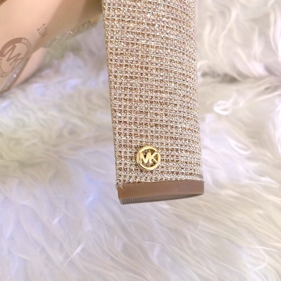 Michael Kors Pale Gold Metallic Shimmer Ankle Strap Block Heeled Sandals Pumps - Picture 4 of 16